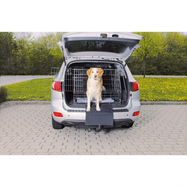 Защитная накидка Trixie для бампера автомобиля для собак 50x60 см черного цвета 1 ш