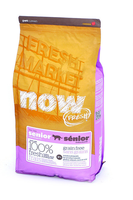 NOW! Fresh Grain Free Senior Cat Recipe из филе индейки и утки для пожилых кошек старше 7 лет и взрослых кошек до 6 лет, склонных к полноте - 3,63 кг
